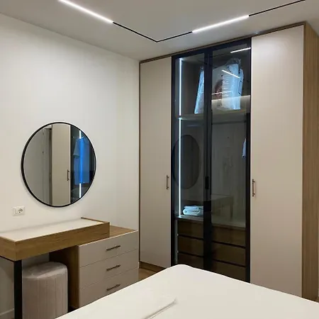 Glamorous 2-bedroom - Near * Tirana