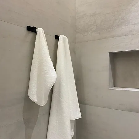 Glamorous 2-bedroom - Near Apartment Tirana