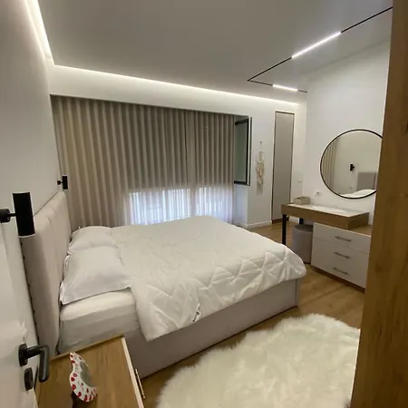 Glamorous 2-bedroom - Near * Tirana